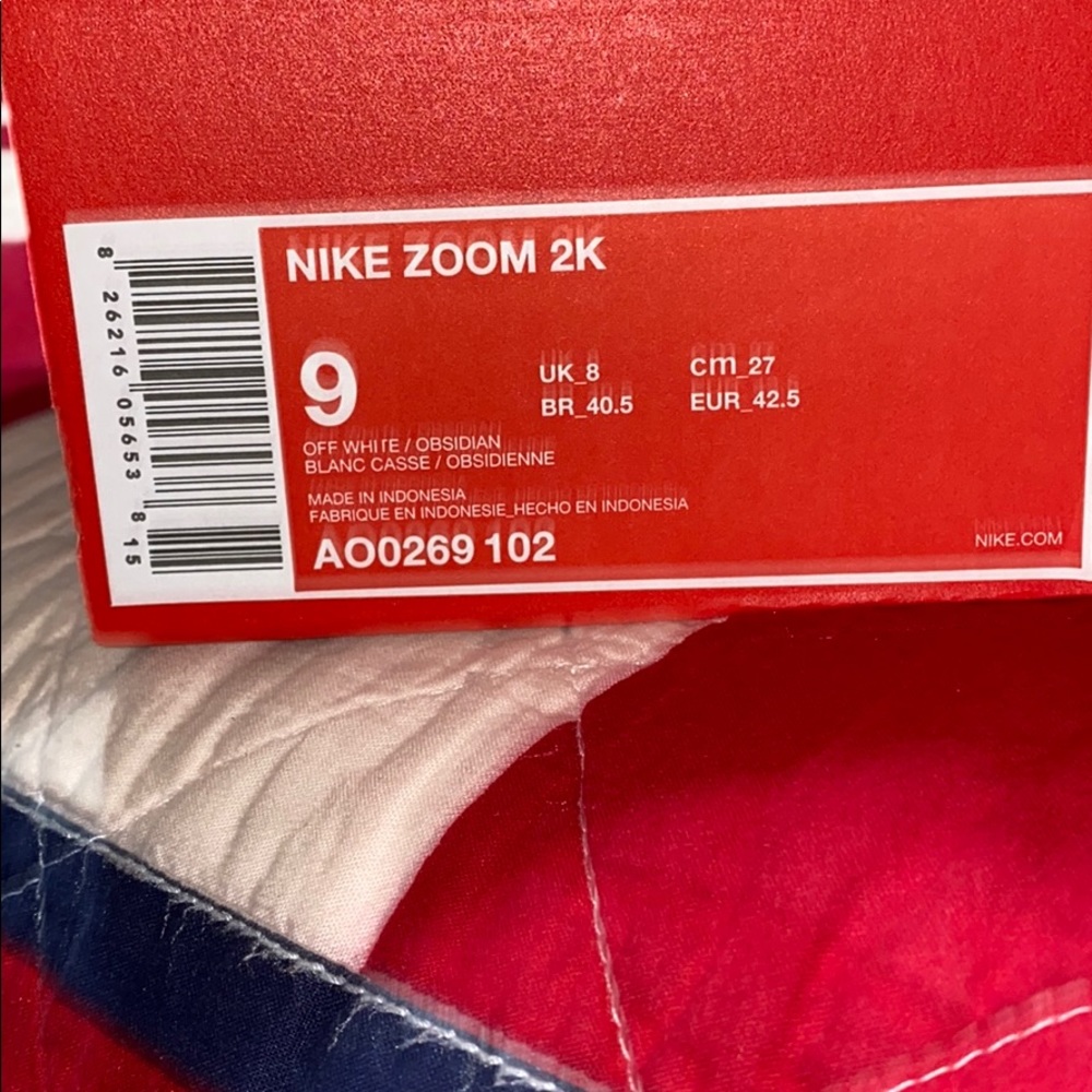 NIKE - Picture 5 of 6